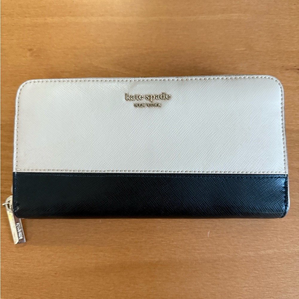 Kate Spade Black and Cream Colorblock Wallet